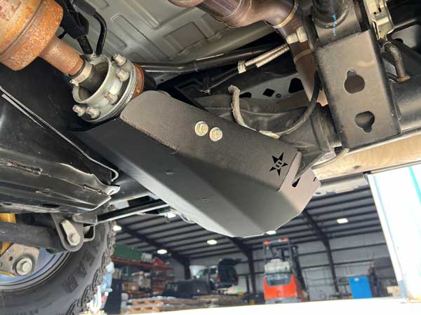 Dana M220 Rear Axle Skid Plate