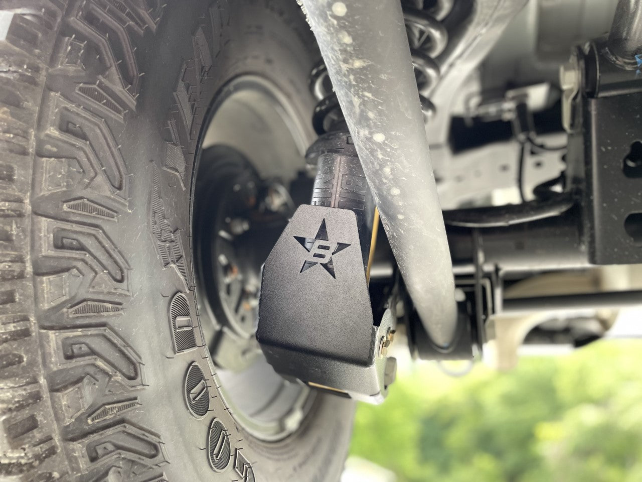 Bronco Rear Shock Skid Plate Barnes 4WD